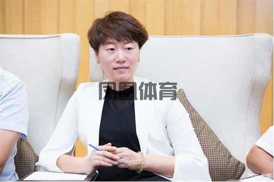 2024-2025年中国新生代妈妈群体触媒行为及营销趋势报告