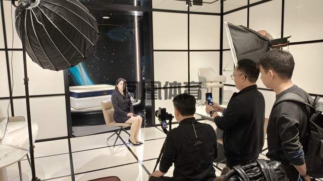 曹小芸：多重身份赋能成功采访大咖背后的成长密码(图1)